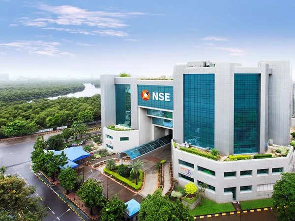 National Stock Exchange घोटाले की जांच के बीच एमडी और सीईओ की तलाश शुरू