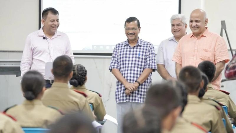 देश के लिए जीने-मरने की भावना के साथ CM केजरीवाल ने किया ‘आर्म्ड फोर्सेज स्कूल’ उद्घाटन