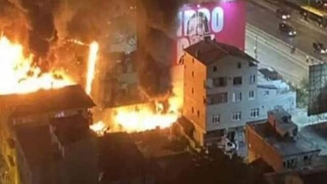 इस्तांबुल में आत्मघाती हमले में 6 लोगों की मौत ,53 घायल इस्लामिक स्टेट ग्रुप ने ली जिम्मेदारी