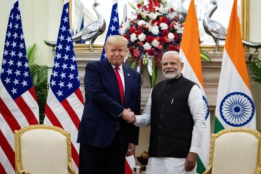 ट्रम्प ने भारत पर और ज्यादा प्रतिबंध लगाने की दी चेतावनी